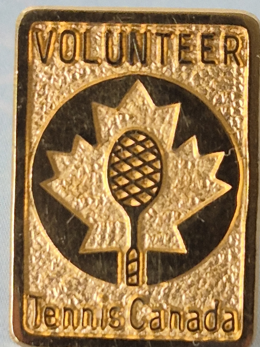 Volunteer TENNIS CANADA Gold BIRKS STERLING lapel Pin - Picture 3 of 8